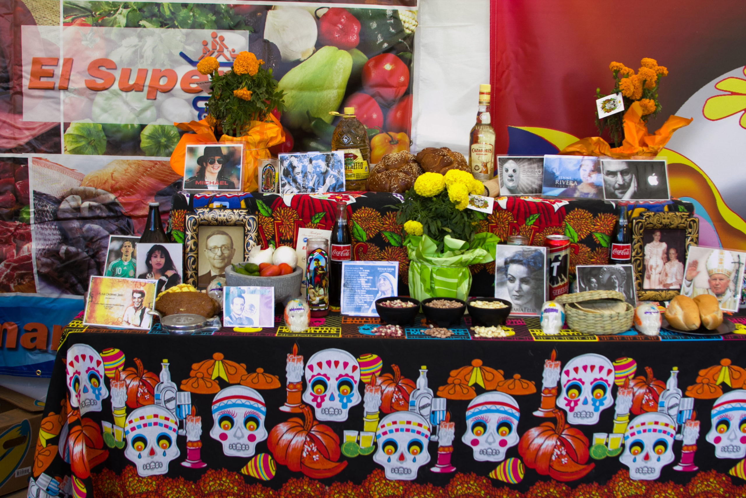 things to put on a dia de los muertos altar